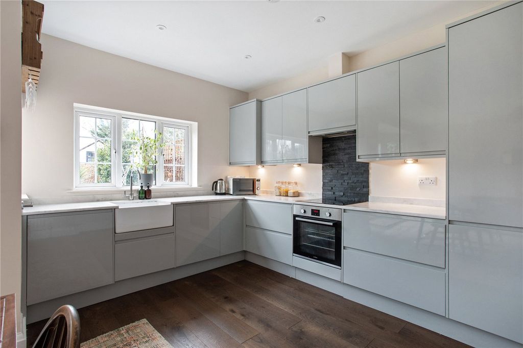 Property photo 3 of 12 Picture No. 04