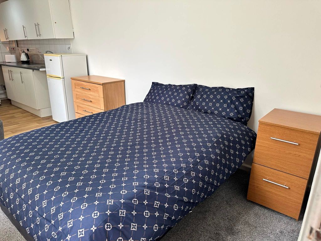Property photo 1 of 3