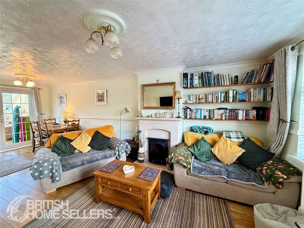 Property photo 2 of 20 2