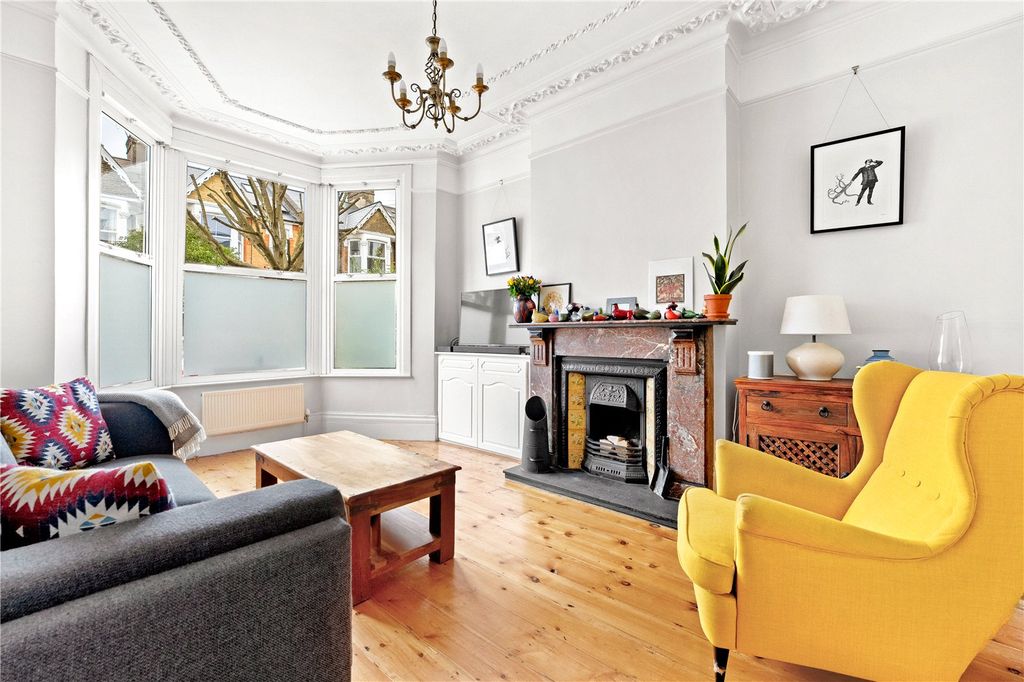 Property photo 2 of 25 Picture No. 03