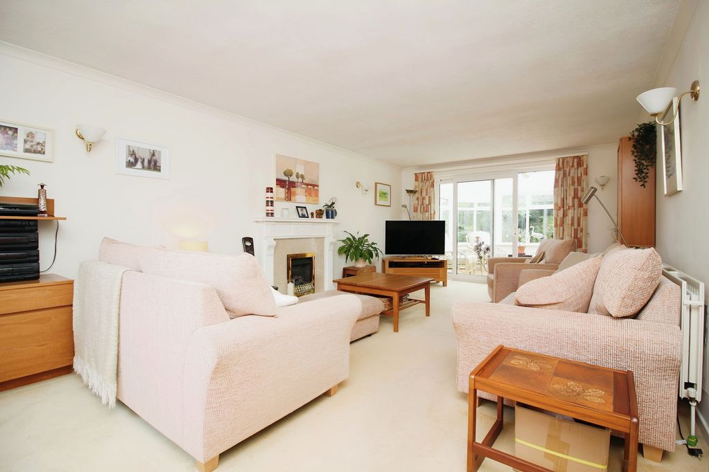 Property photo 3 of 29