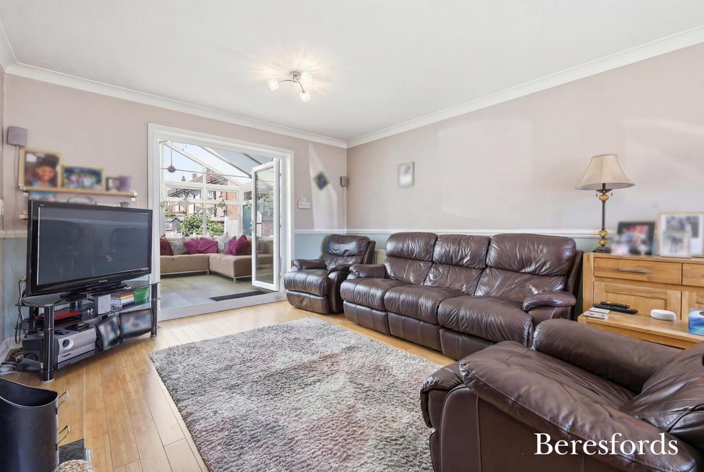 Property photo 2 of 30 Picture No. 09