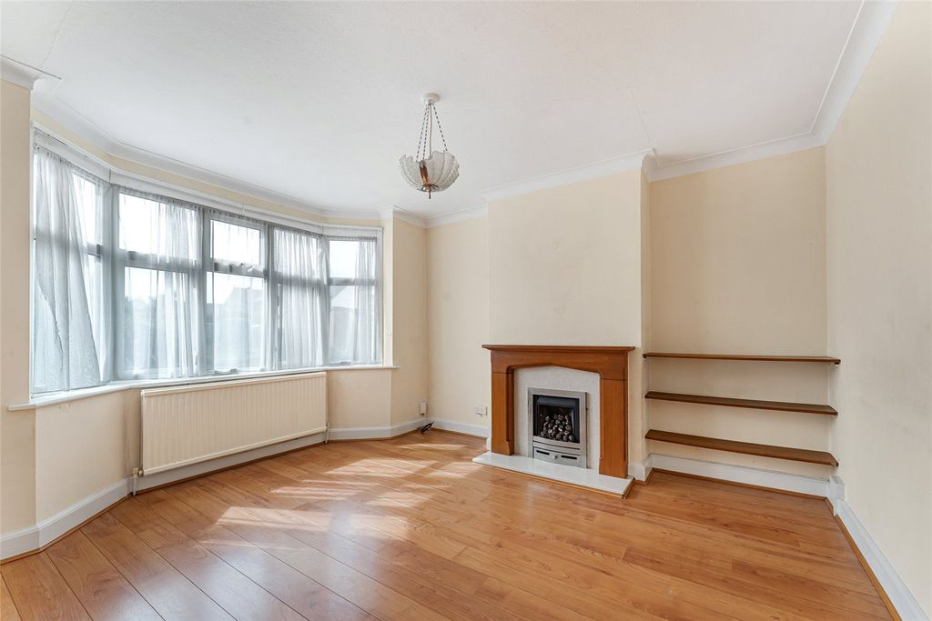 Property photo 2 of 15 Picture No. 03