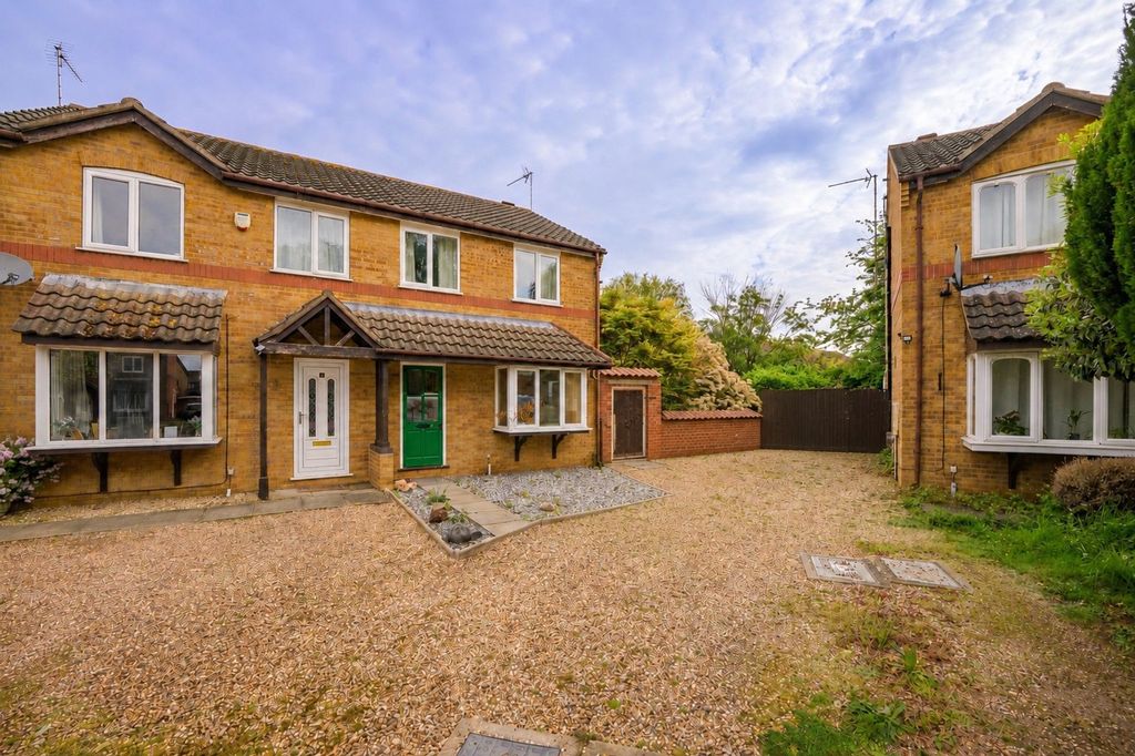 Property photo 1 of 24
