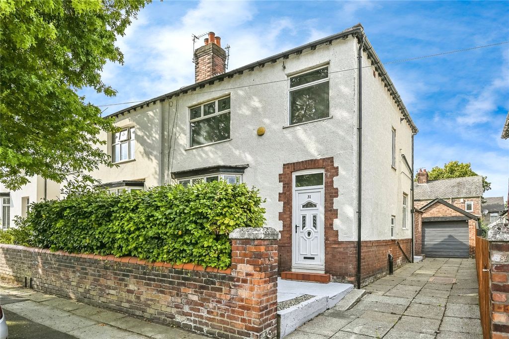Property photo 1 of 18 Picture No. 12