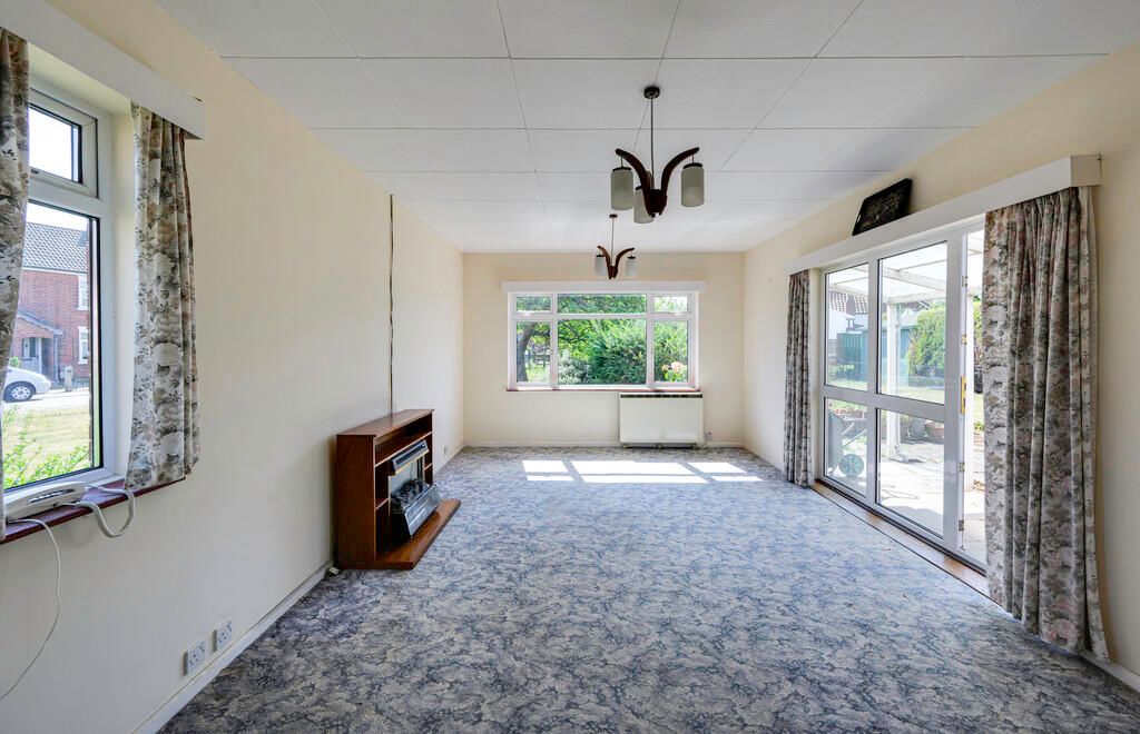 Property photo 2 of 18