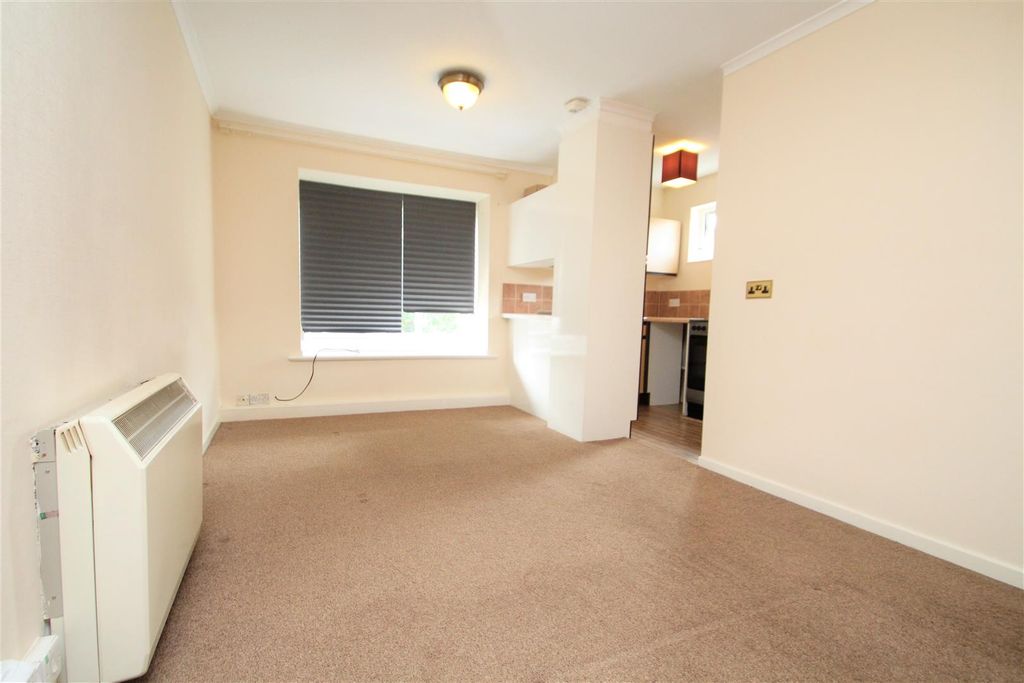 Property photo 2 of 6 Img_0445.Jpg