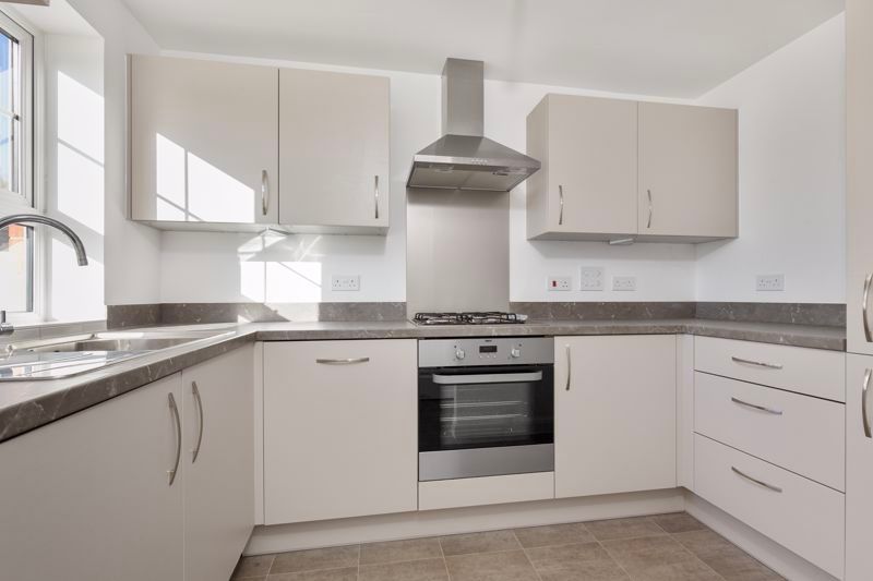 Property photo 2 of 14 Photo 4