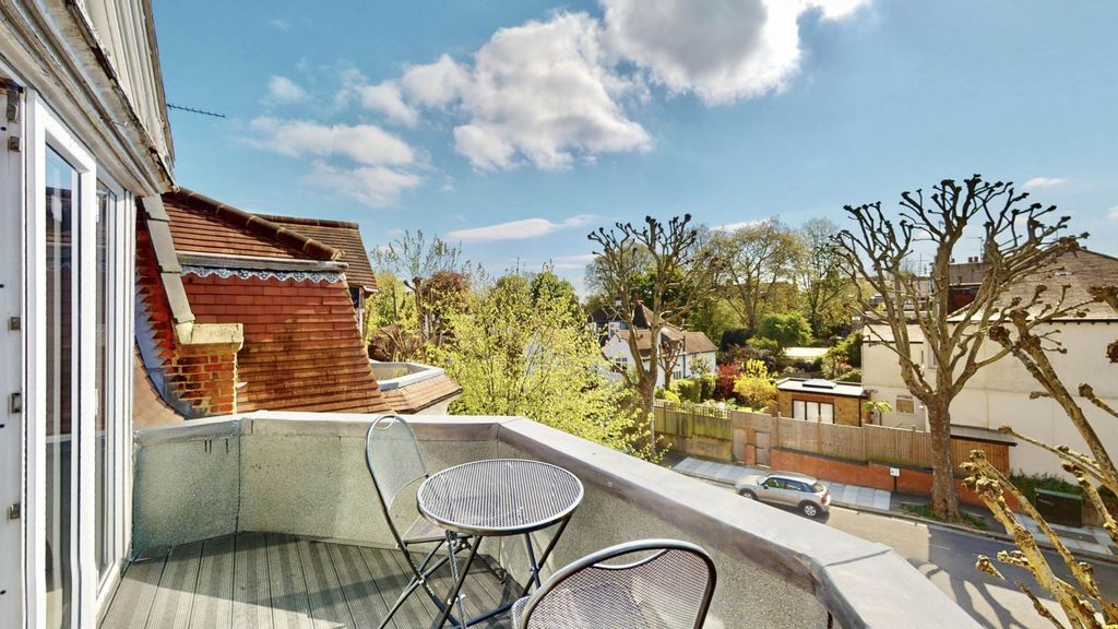 Property photo 2 of 12