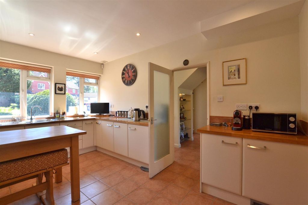 Additional image 5 of 4 bed detached house for saleFoxwood, Ancells Farm, Fleet GU51
