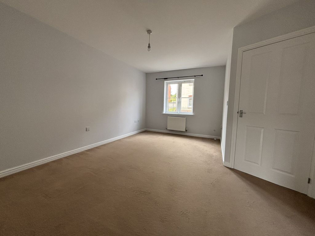 Property photo 2 of 14 Img_2734