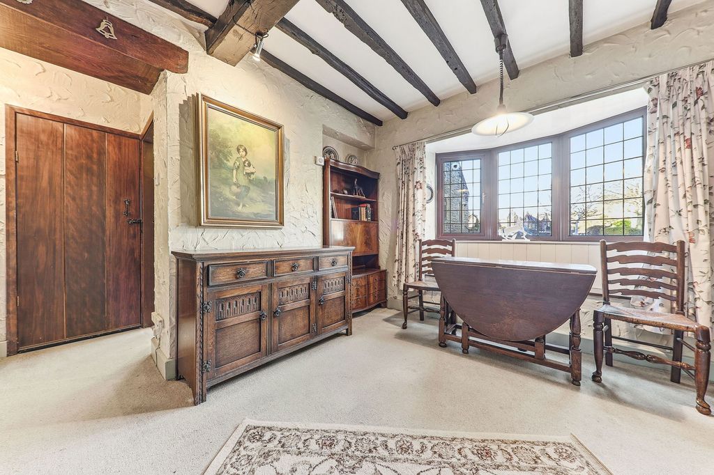 Property photo 3 of 21