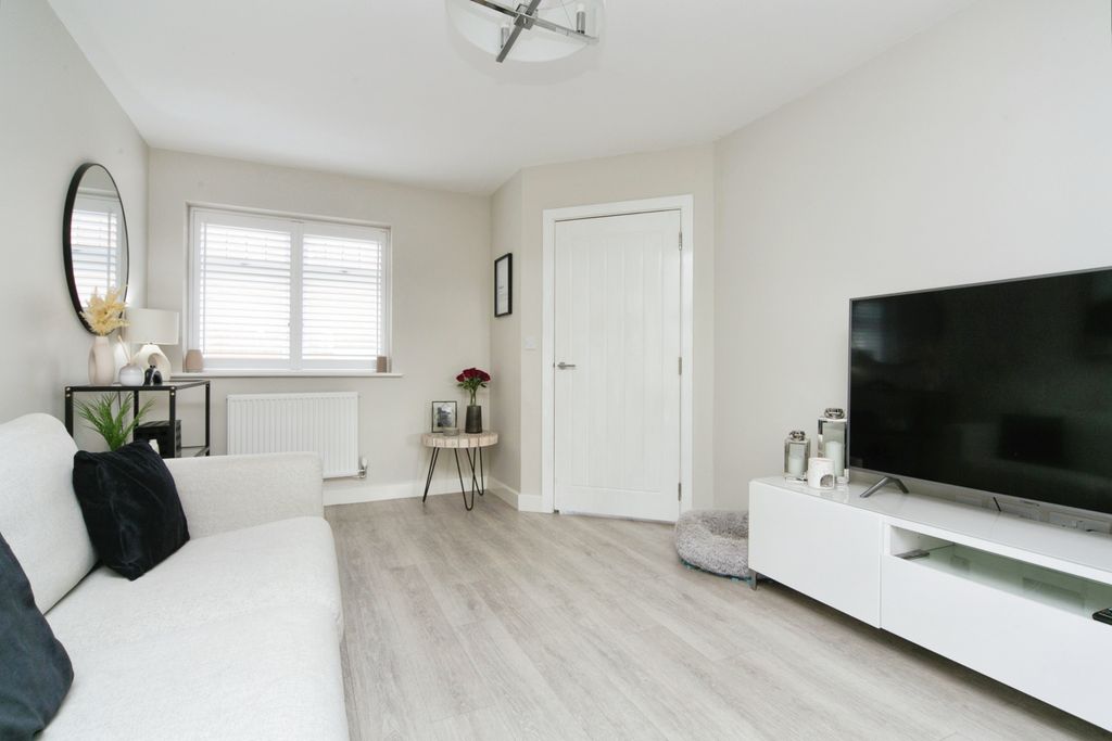 Property photo 2 of 17 Photography