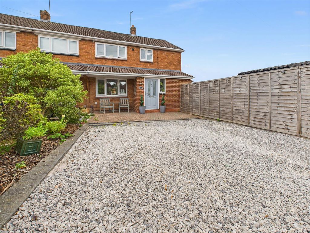 Property photo 1 of 14 Cam02453G0-Pr0139-Still014.Jpg