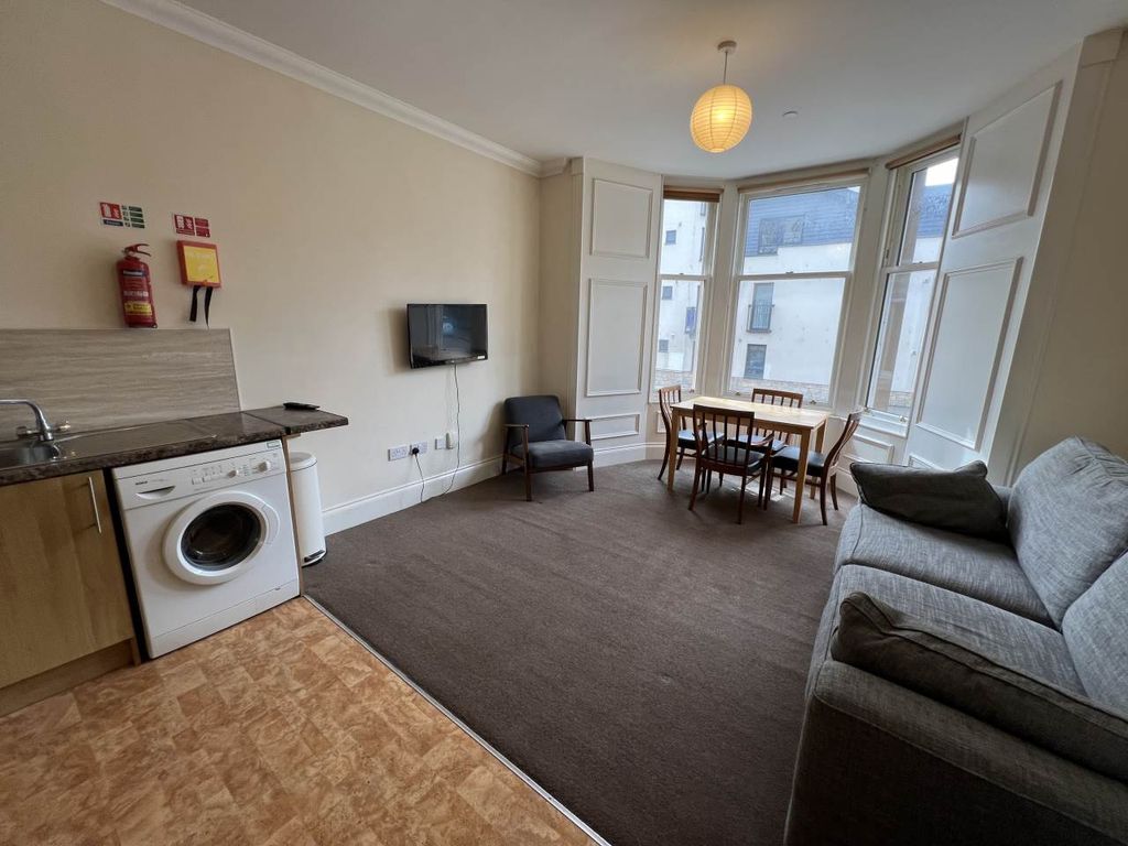 Property photo 3 of 11 Img_7523
