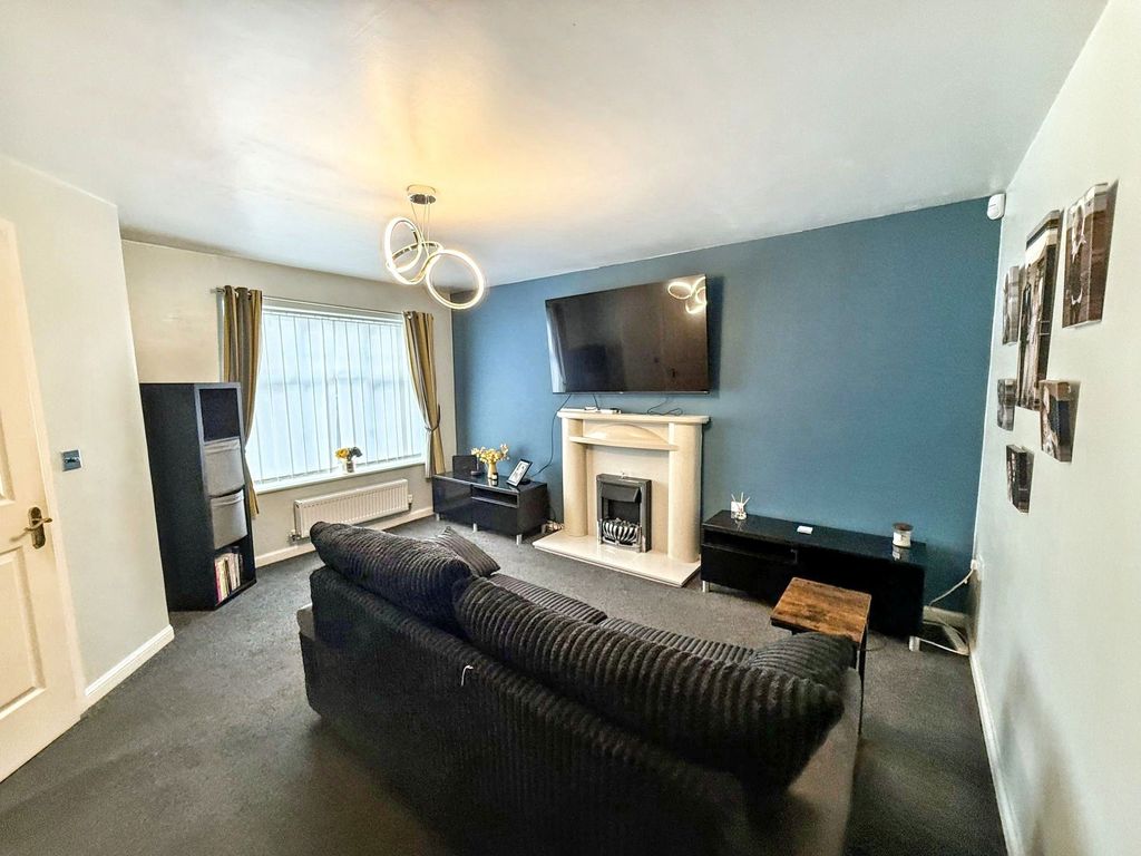 Property photo 3 of 20