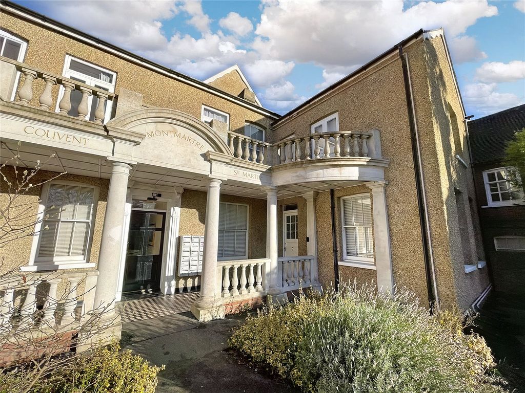 Property photo 2 of 10 External
