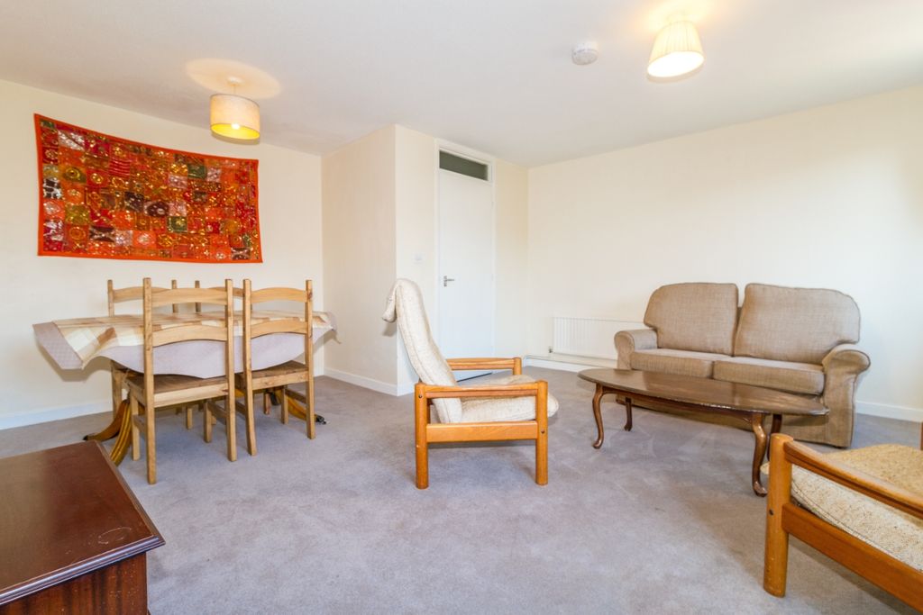 Property photo 2 of 9 18048