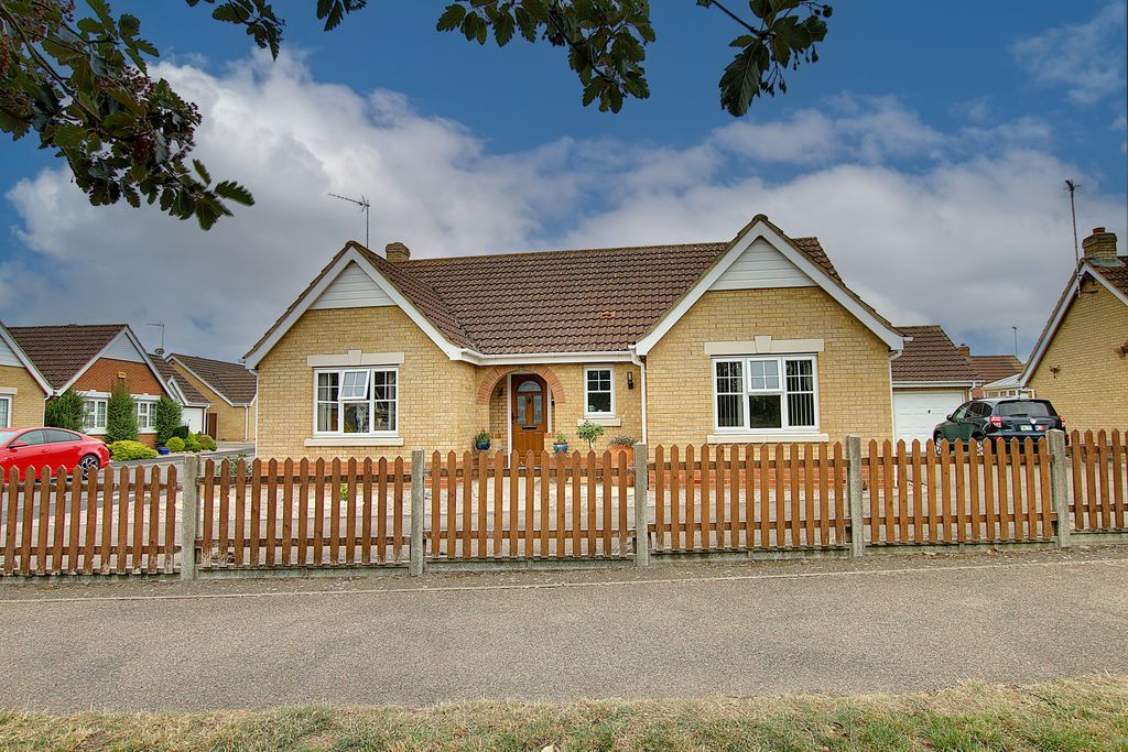 Property photo 1 of 11
