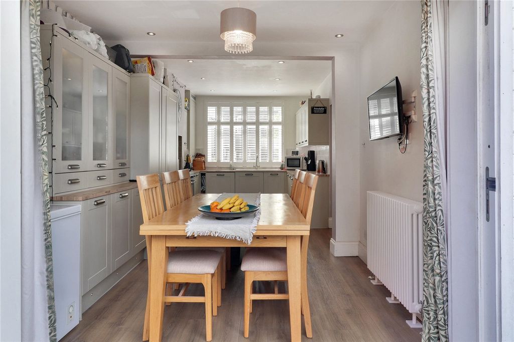 Property photo 2 of 14 Kitchen/Dining Room