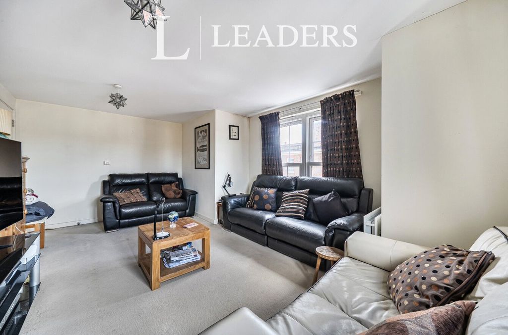 Property photo 2 of 13 391Ec8c8-53cd-430...