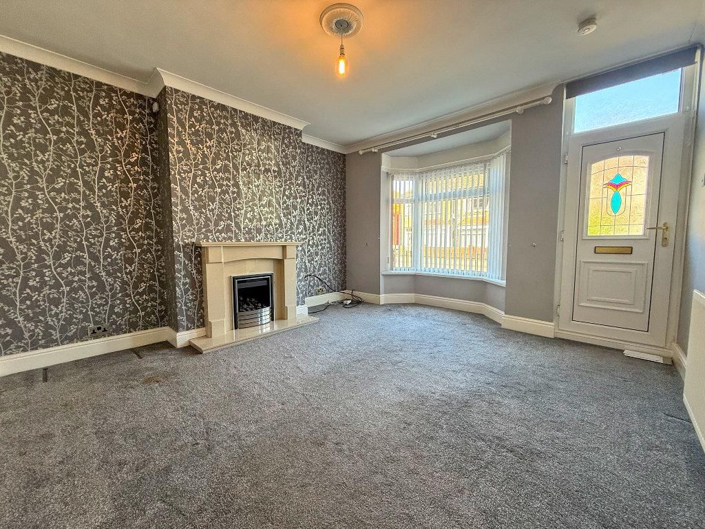 Property photo 2 of 7 Img_8753_Lzn.Jpg