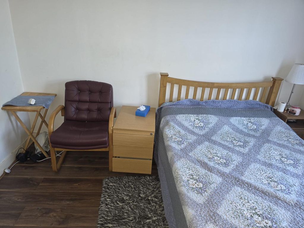 Property photo 1 of 7 Room For Rent In Walthamstow