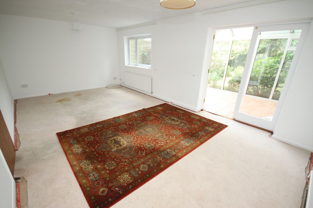 Property photo 2 of 24