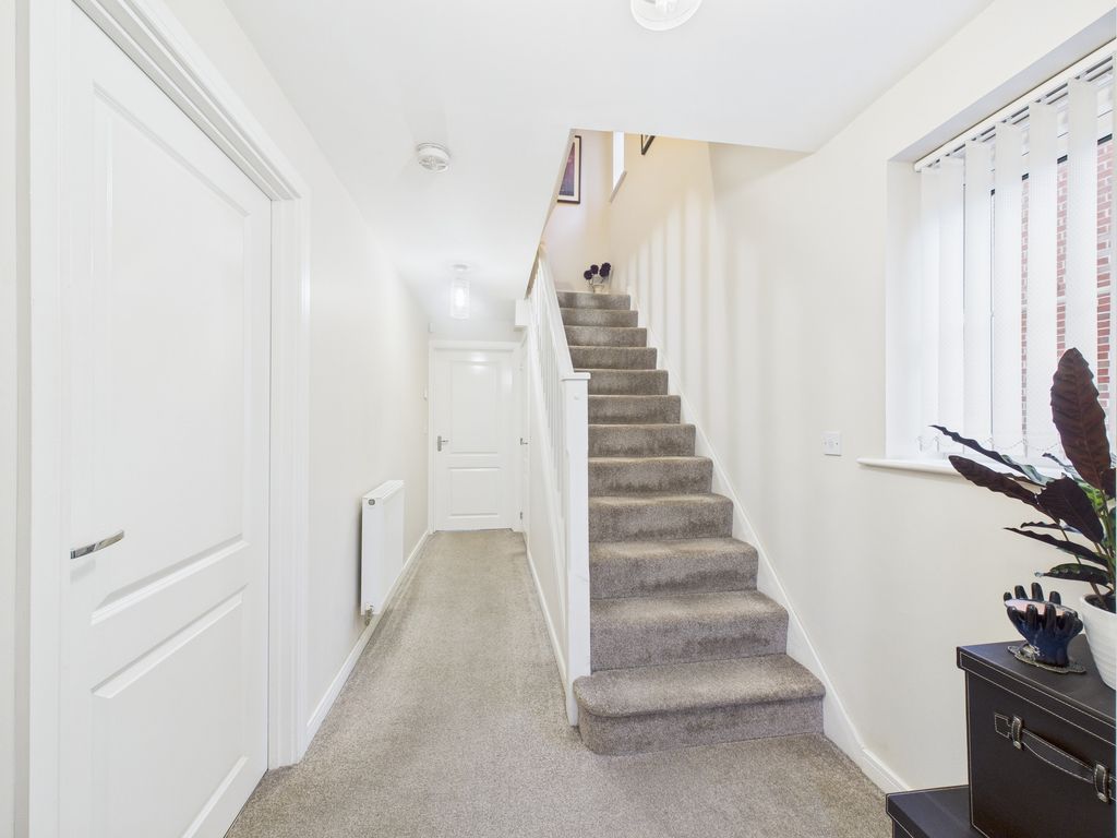 Property photo 3 of 24