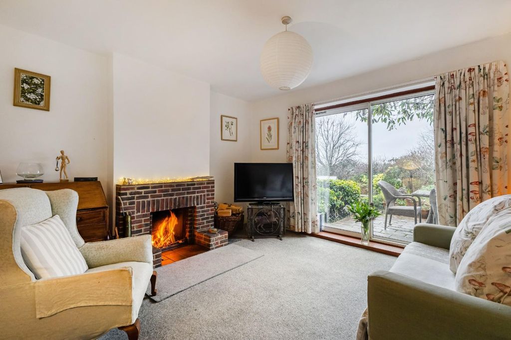 Property photo 2 of 27 102541_37 Assisi Road-2.Jpg