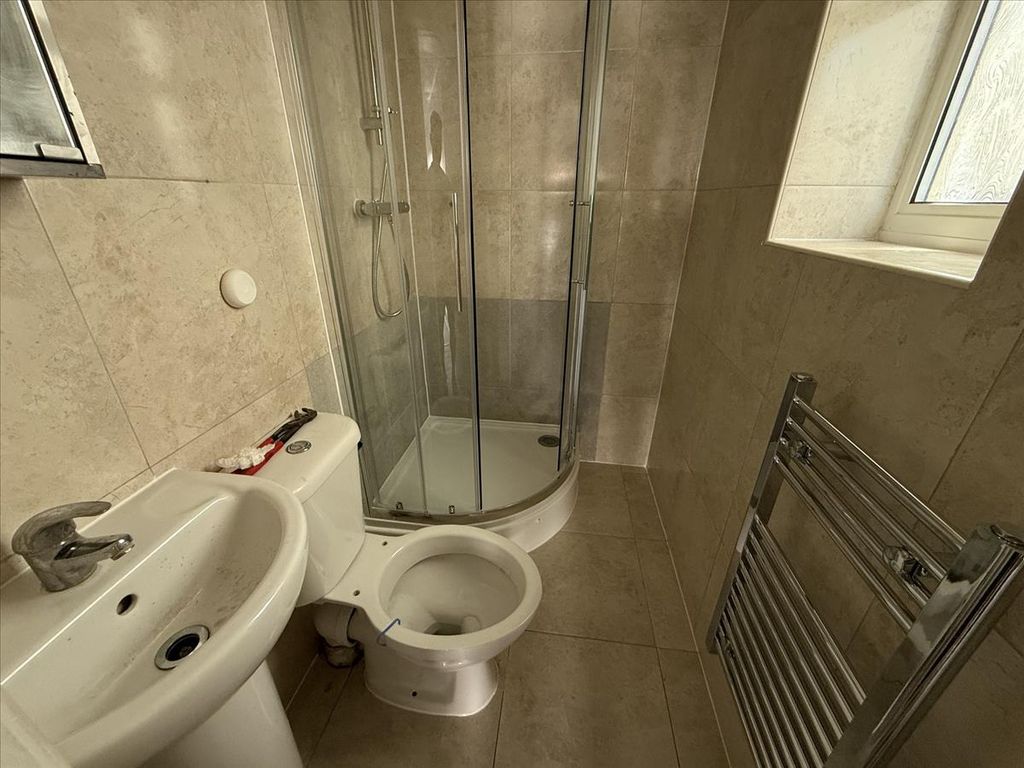 Property photo 3 of 3