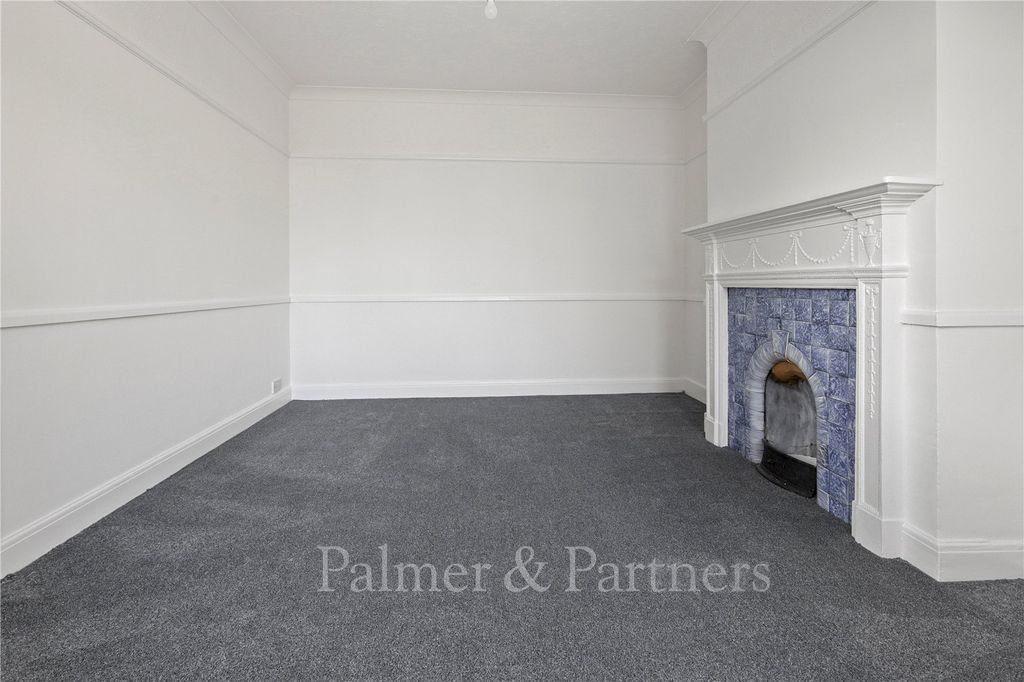 Property photo 3 of 13 Reception Room 2