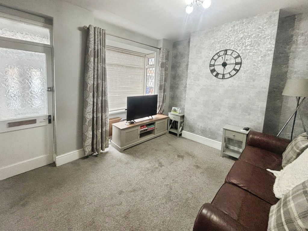 Property photo 3 of 14 Living Room