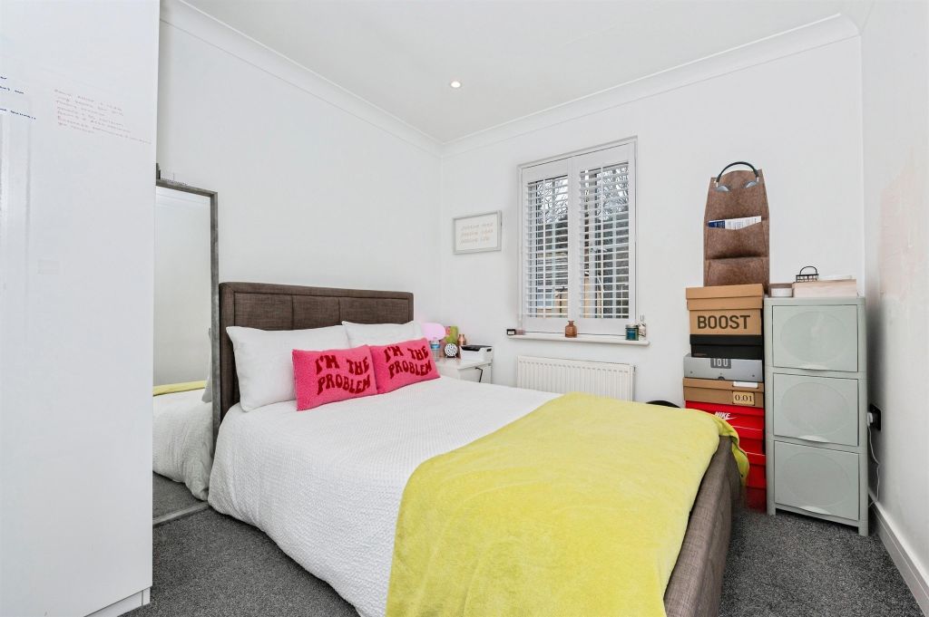 Additional image 14 of 4 bed detached house for saleHodges Close, Chafford Hundred, Grays RM16