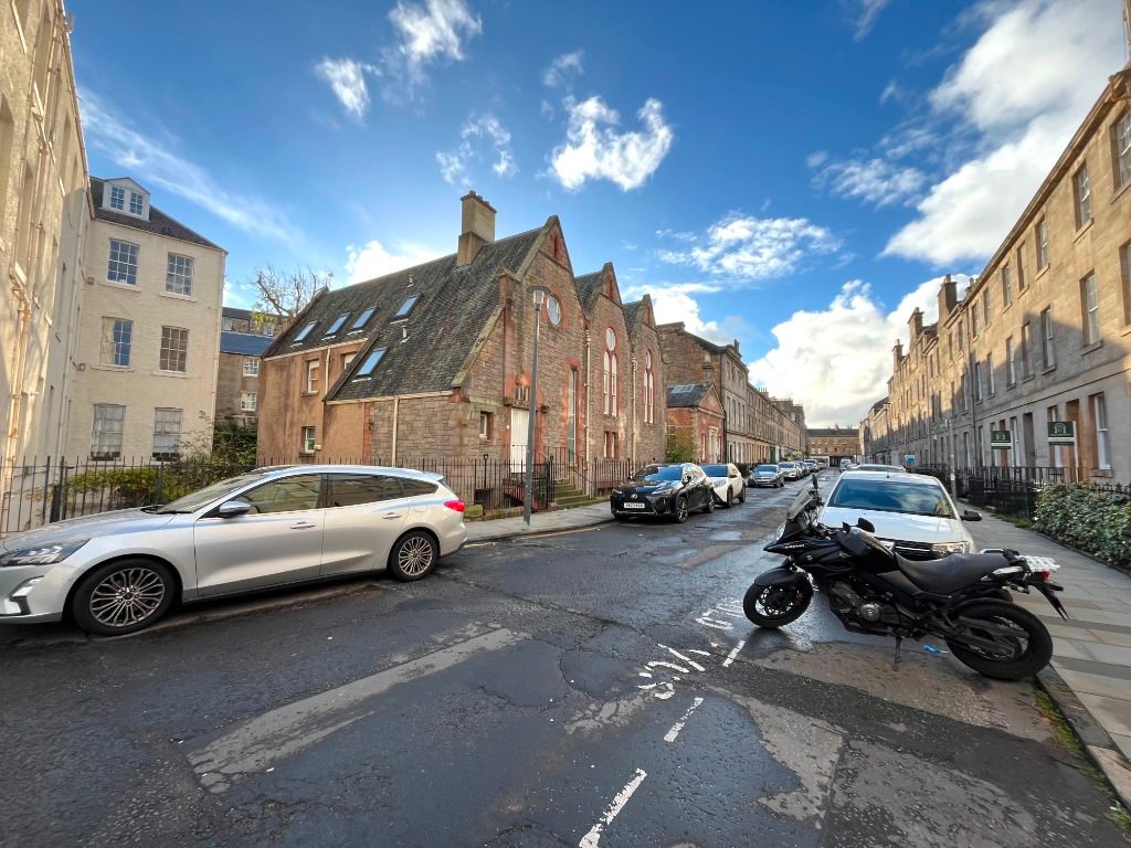 Property photo 1 of 8 Photo 1