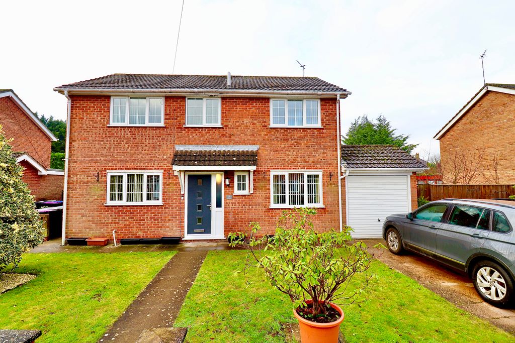 Property photo 1 of 24