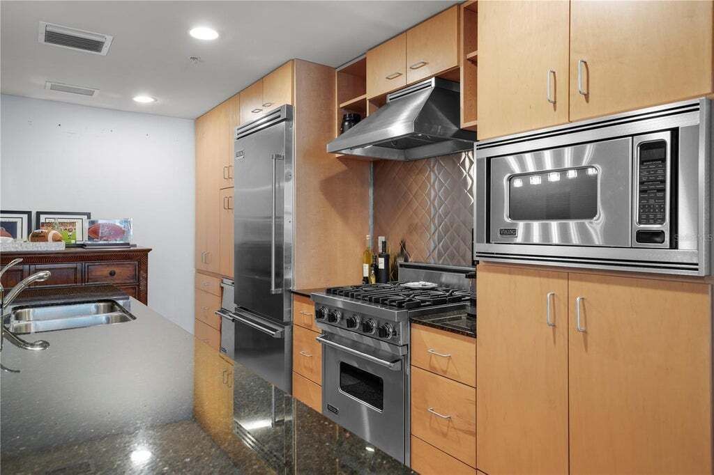 Property photo 3 of 20 <Alttext/>