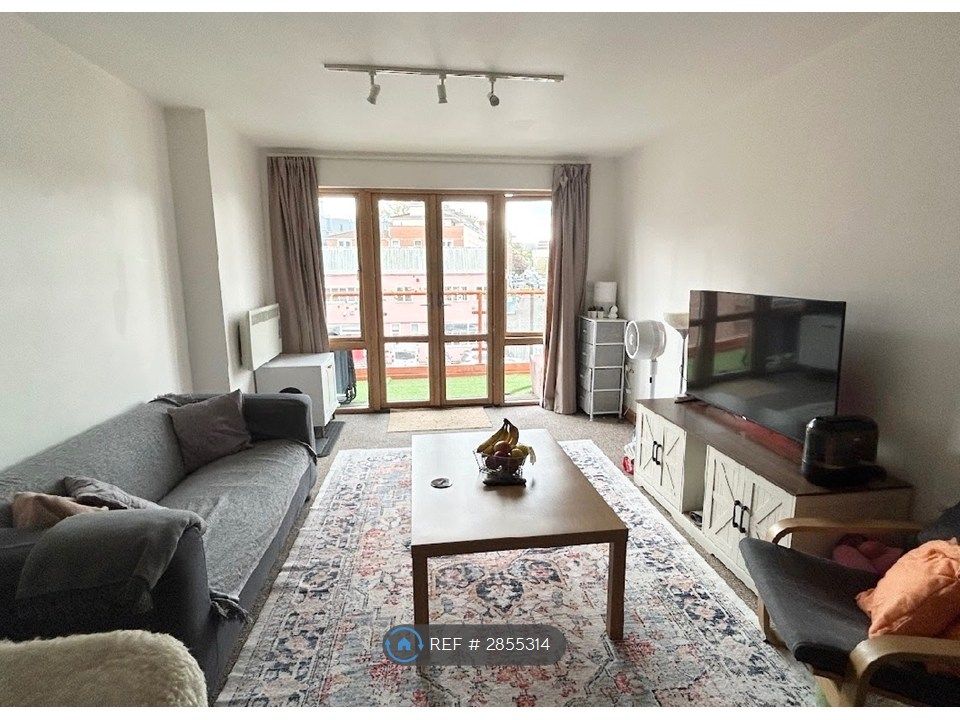 Property photo 3 of 11