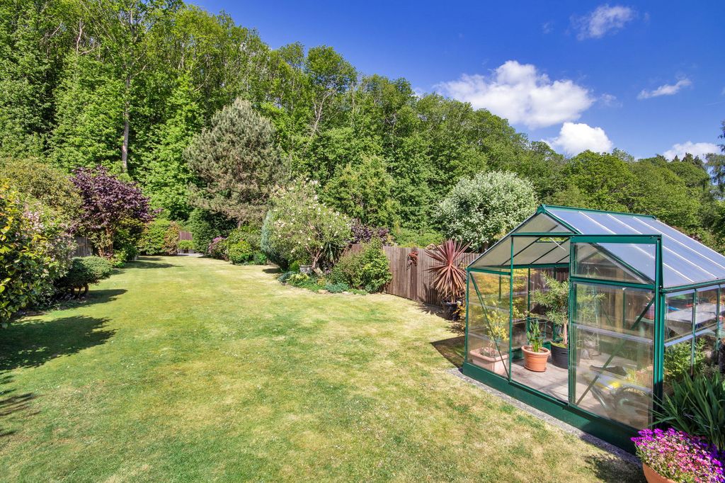 Property photo 3 of 46