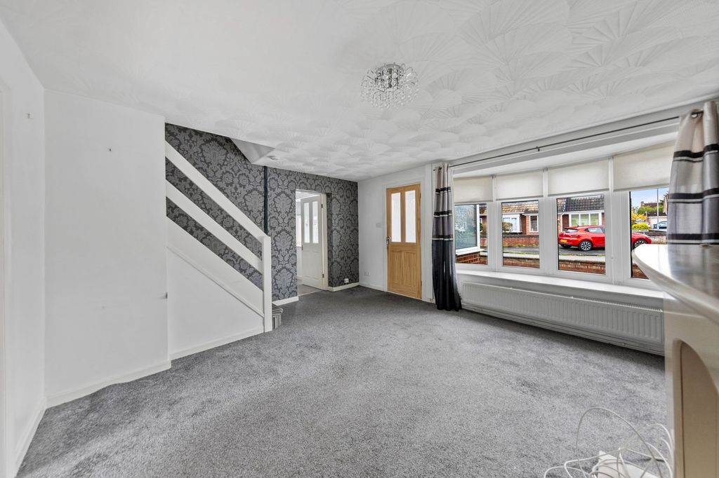 Property photo 2 of 22