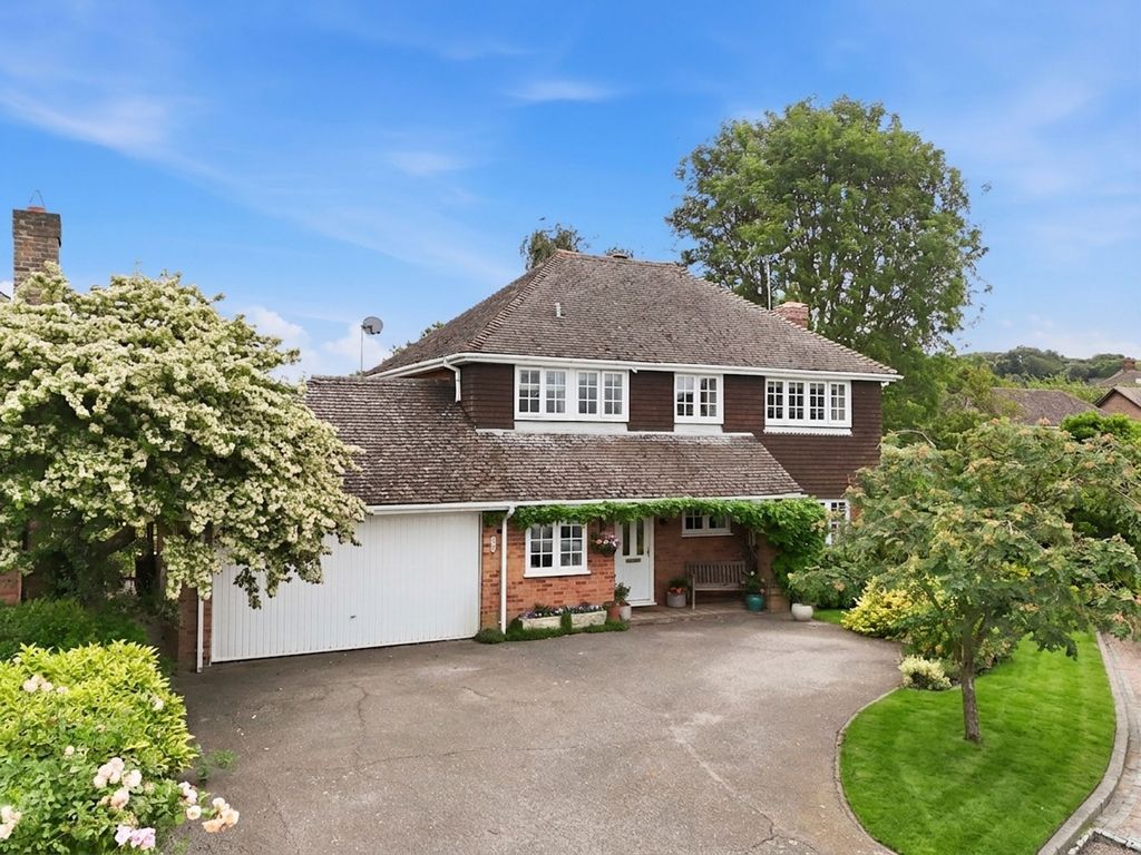 Property photo 1 of 25