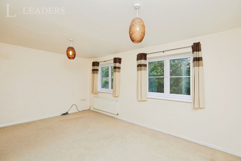 Property photo 2 of 11 Pbox-Img.Jpg