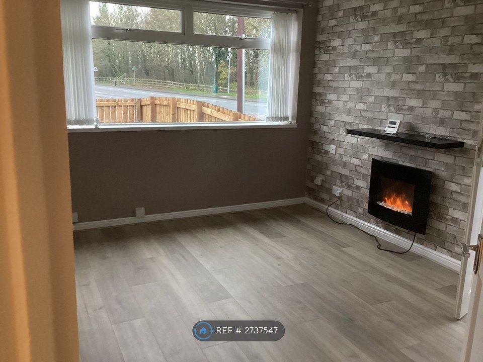 Property photo 3 of 10 Lounge