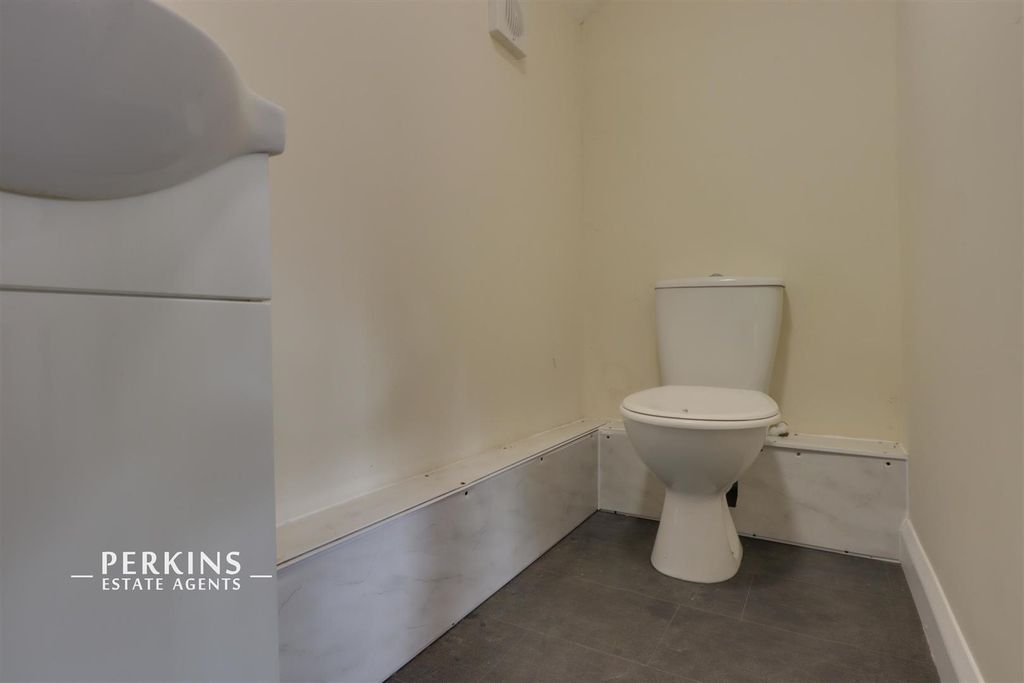 Property photo 2 of 2 WC.Jpg
