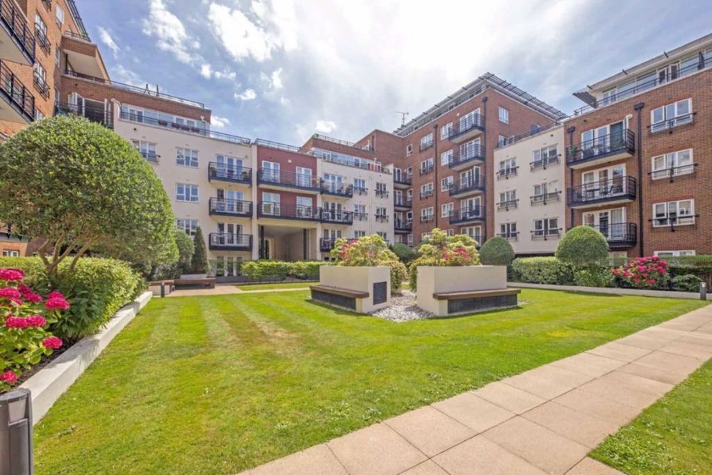 Property photo 1 of 6