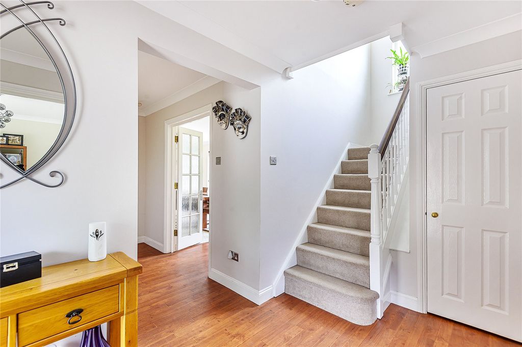 Property photo 3 of 29 Picture No. 04
