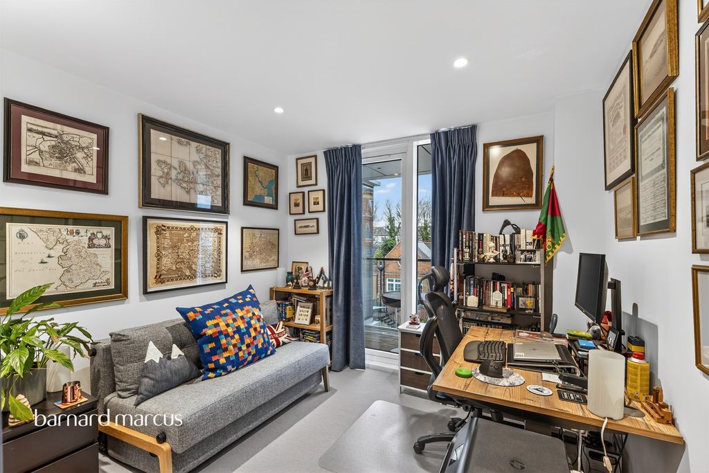 Property photo 2 of 20