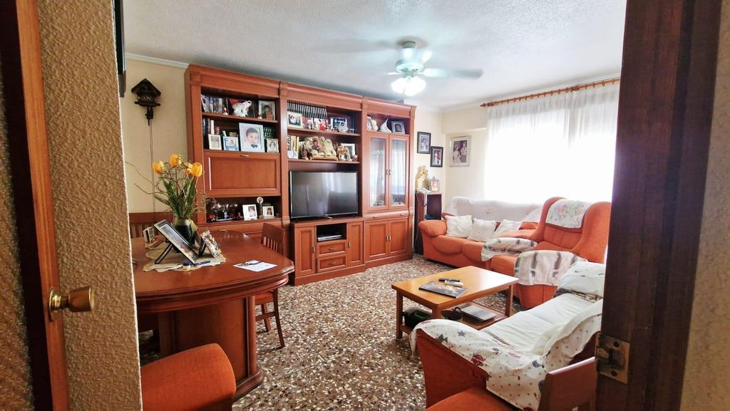 Property photo 3 of 21