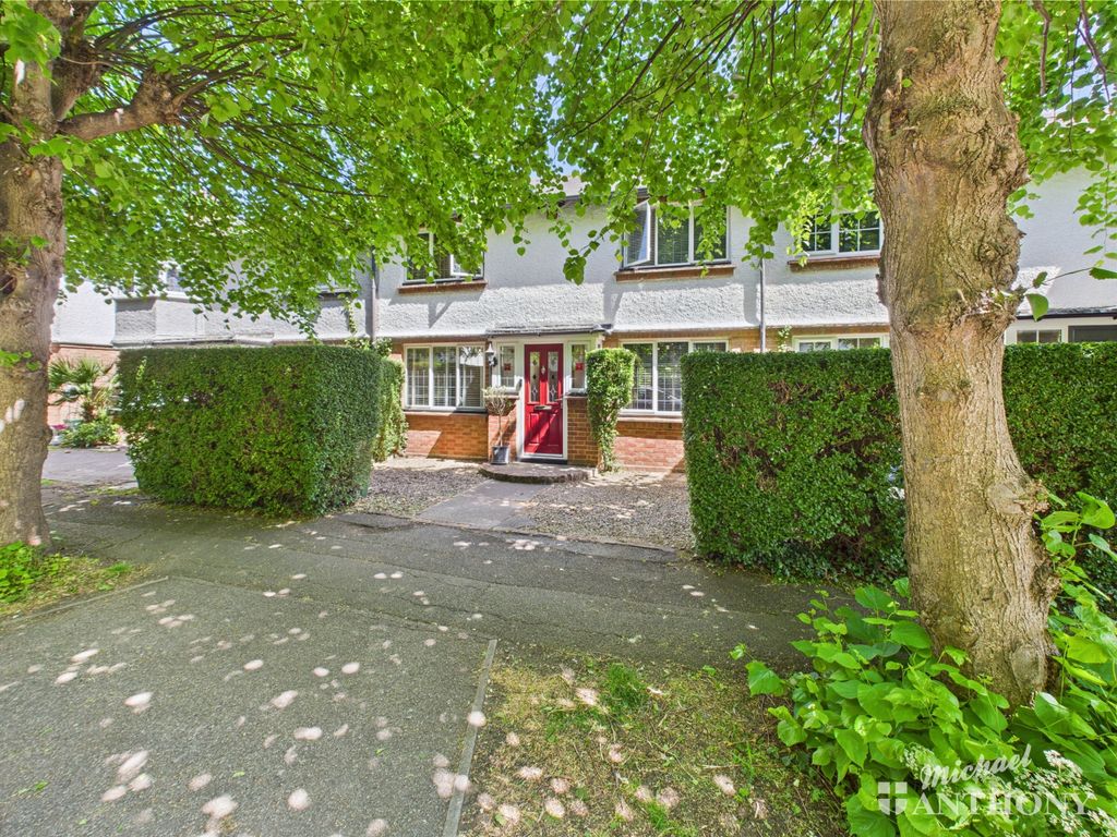 Property photo 1 of 17 Cam03852G0-Pr0286-Still024