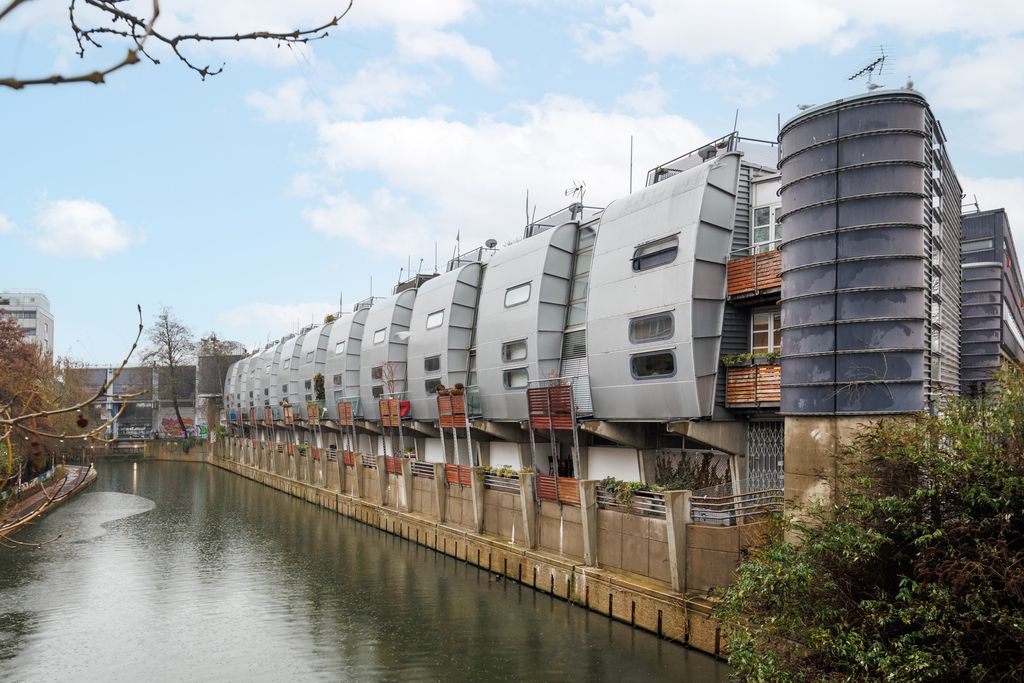 Property photo 1 of 21 325060 - Grandunionwalknw1-Jsouteyrat-HD-12325.Jpg